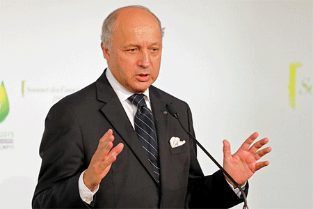 El jefe de la diplomacia francesa llega a Teherán en una visita oficial